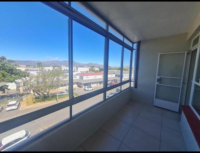 3 BEDROOM PROPERTY TO RENT IN SOMERSET WEST CENTRAL